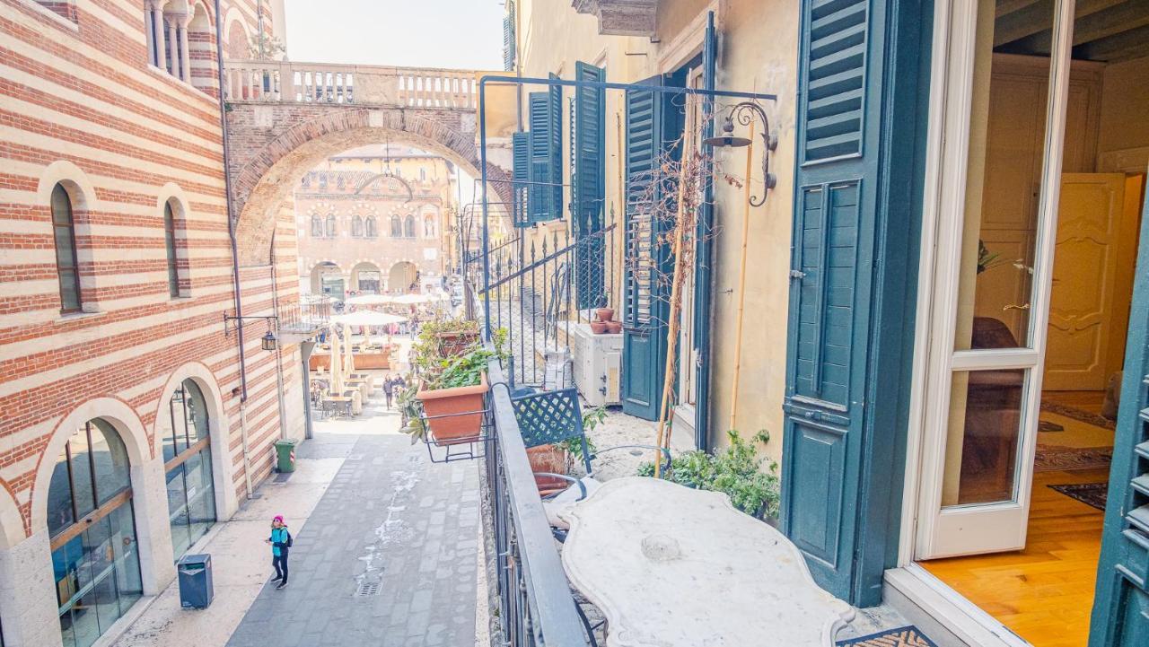 Residenza Dei Signori - Italian Homing Apartment เวโรนา ภายนอก รูปภาพ