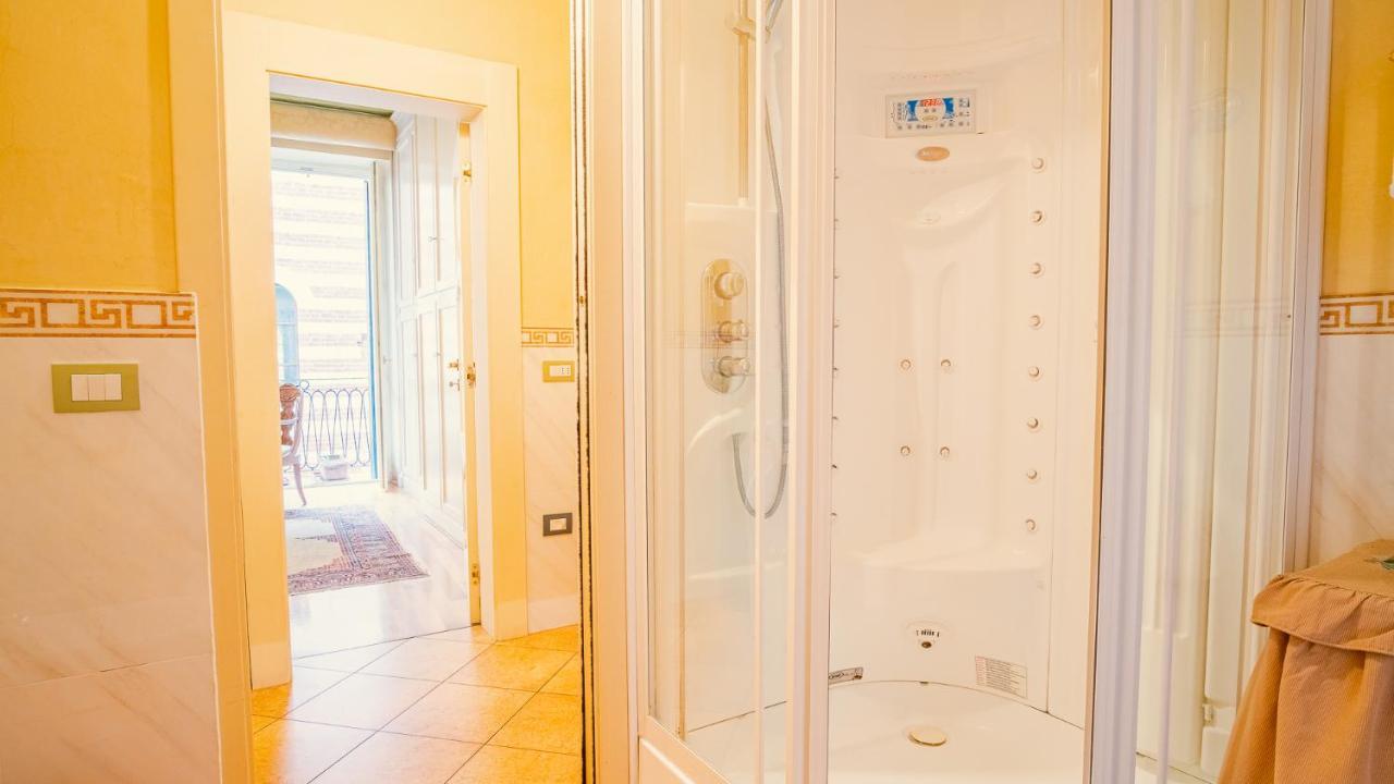 Residenza Dei Signori - Italian Homing Apartment เวโรนา ภายนอก รูปภาพ