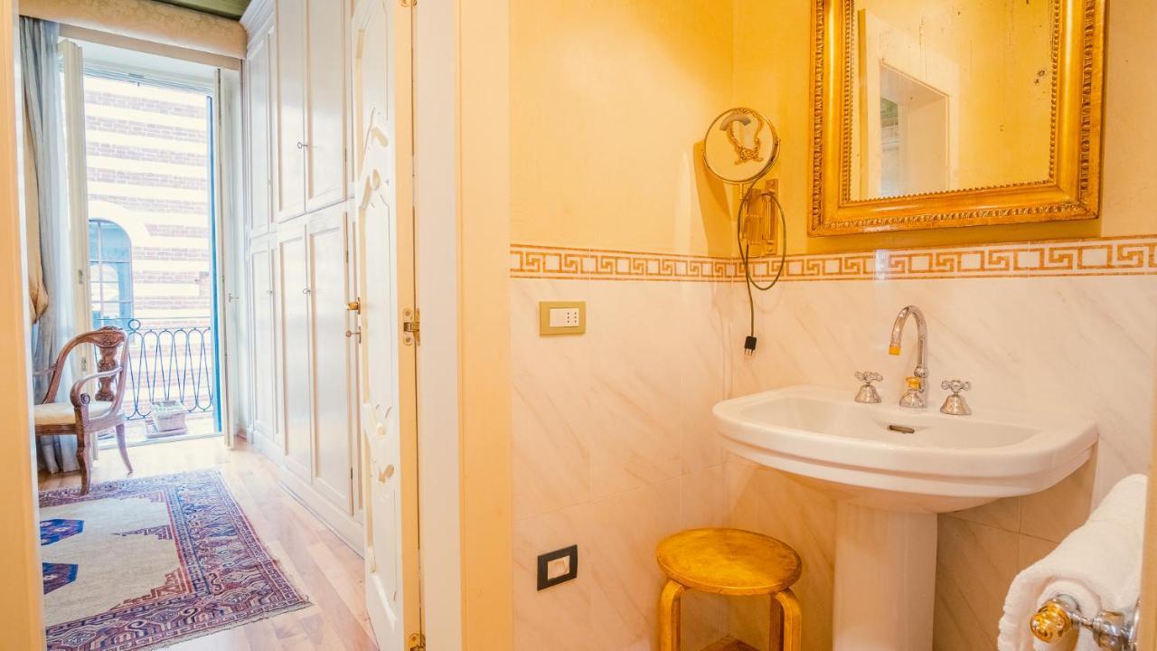 Residenza Dei Signori - Italian Homing Apartment เวโรนา ภายนอก รูปภาพ