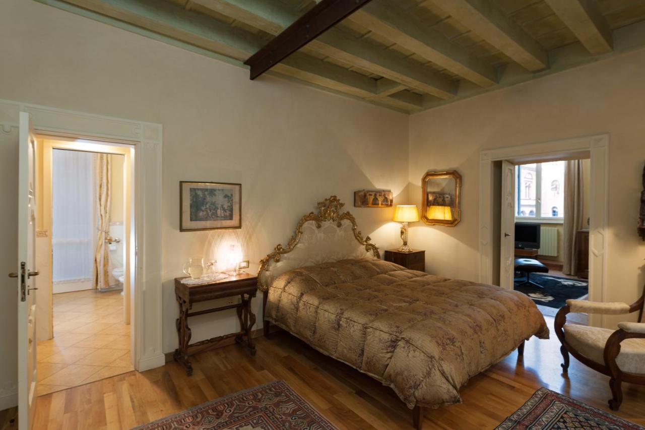 Residenza Dei Signori - Italian Homing Apartment เวโรนา ภายนอก รูปภาพ